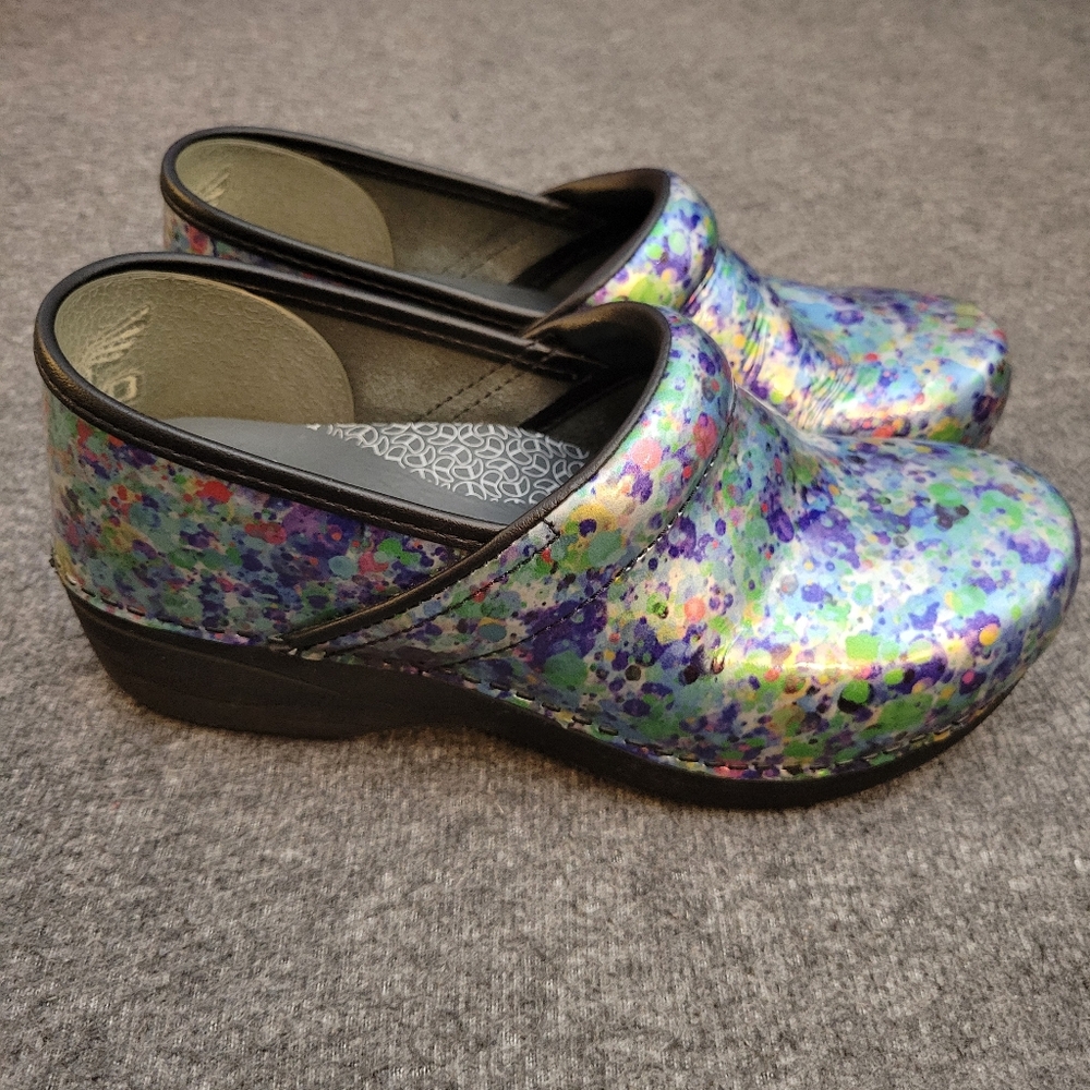 Dansko XP 2.0 Clogs Womens Size 7.5 EU 38 Blue Patent Leather Nurse Shoes Dots